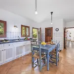Can Punxa Dalt - Traditional Villa With Heatable Pool